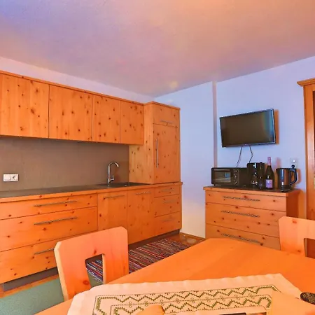 Ferienhaus Donneralm Lägenhet Neustift im Stubaital